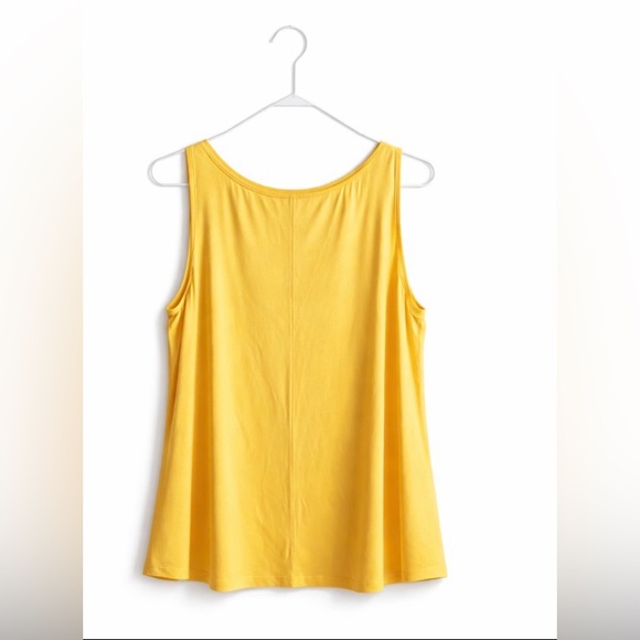 Mustard Flowy Tank 1X | Blusa Amarilla Chic - Picture 5 of 6